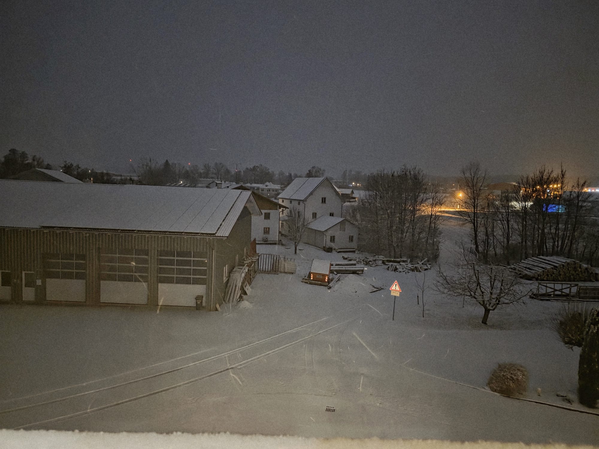 Poľadovica v okrese Rottal-Inn: Keď školy zostávajú zatvorené (Skúsenosti z 9. januára)